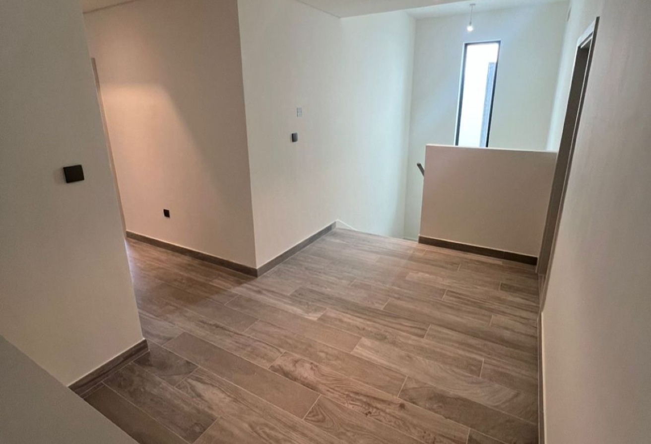 5 bedroom villa for sale Noya Luma Yas Island Abu Dhabi with garden and strong ROI