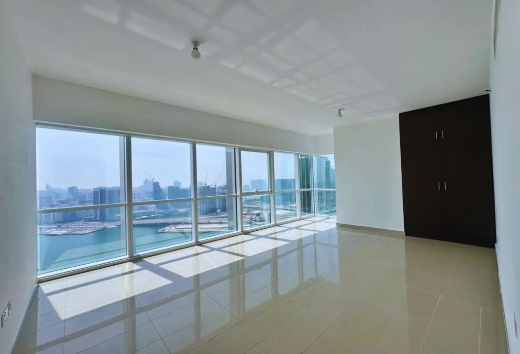 4 bedroom high floor apartment Al Durrah Tower Marina Square Al Reem Island Abu Dhabi