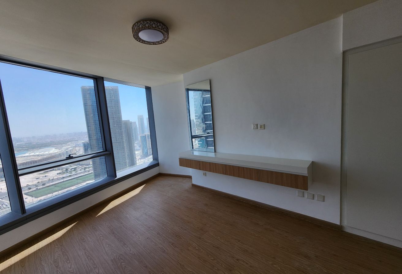 2-bedroom Madhmoun verified apartment for sale in Sun Tower, Al Reem Island Abu Dhabi – high-floor luxury unit