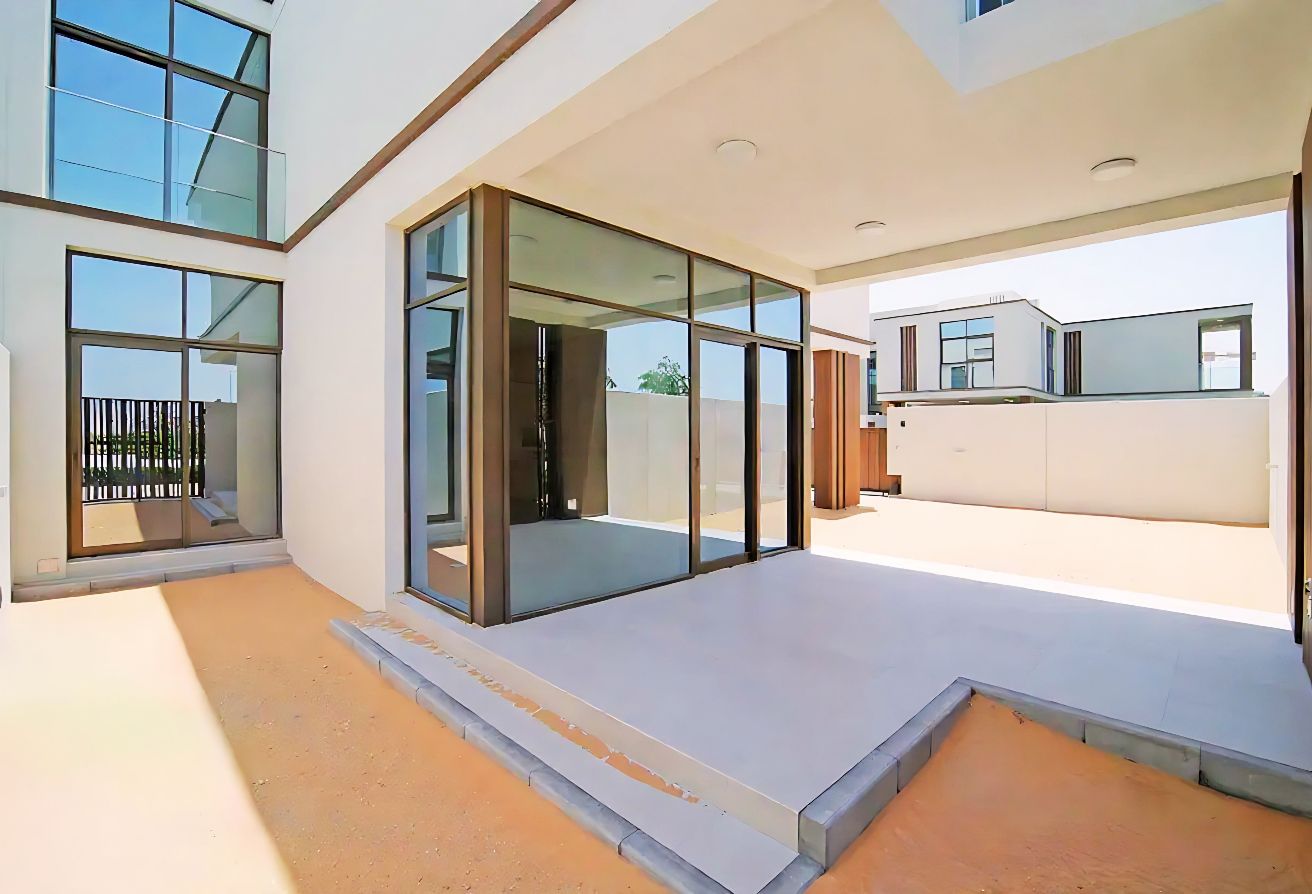 Family 3 bedroom townhouse with garden Souk Al Jubail Al Jubail Island