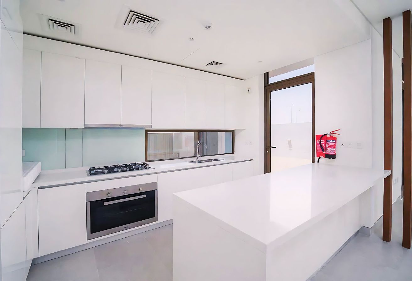 Family 3 bedroom townhouse with garden Souk Al Jubail Al Jubail Island
