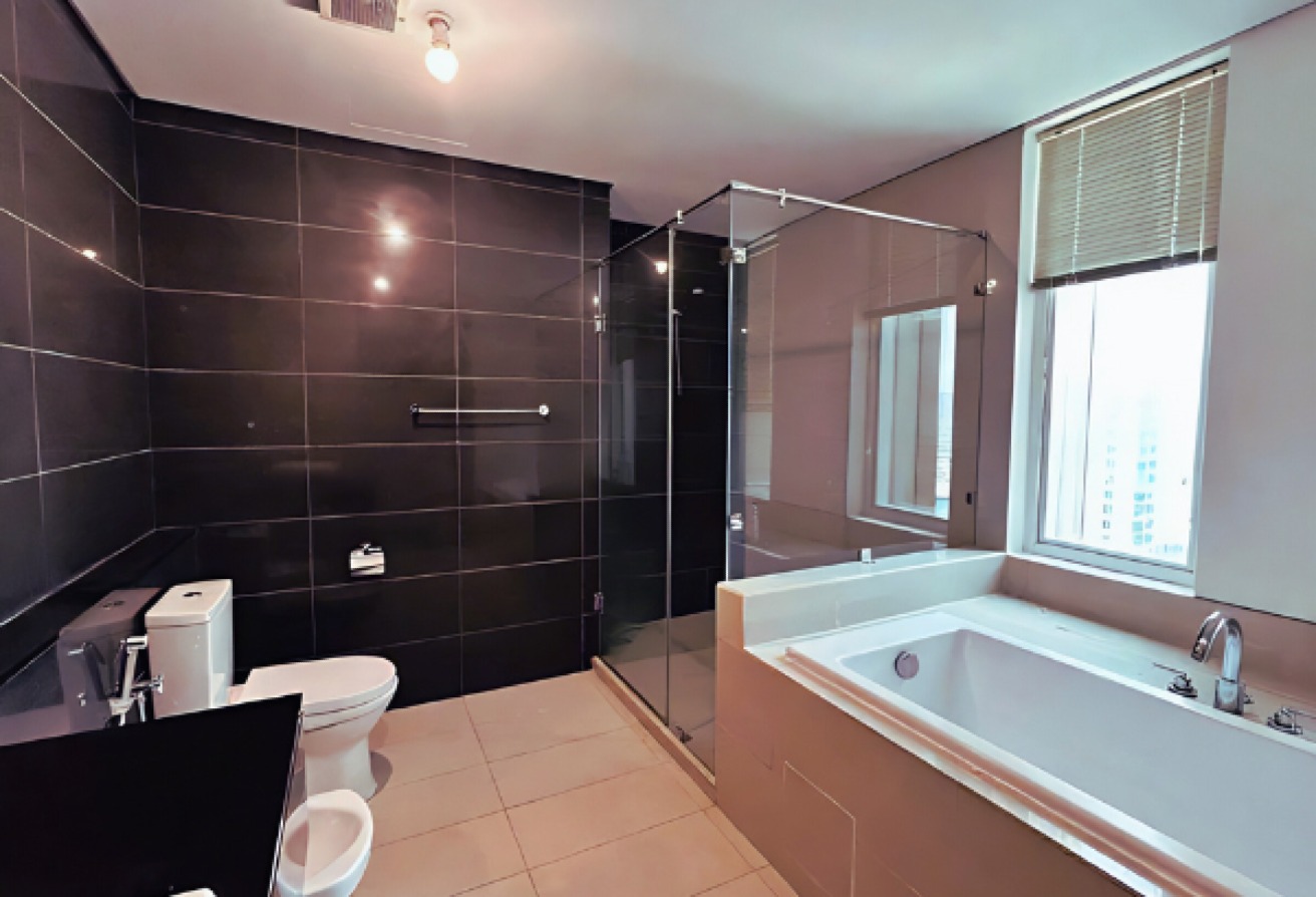 3-bedroom apartment for sale in Al Durrah Tower Marina Square Al Reem Island Abu Dhabi – luxury waterfront home with panoramic marina view