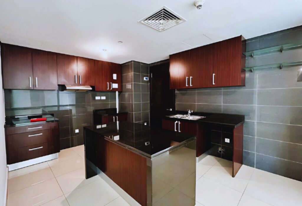 3-bedroom apartment for sale in Al Durrah Tower, Marina Square, Al Reem Island Abu Dhabi – luxury waterfront home with marina views