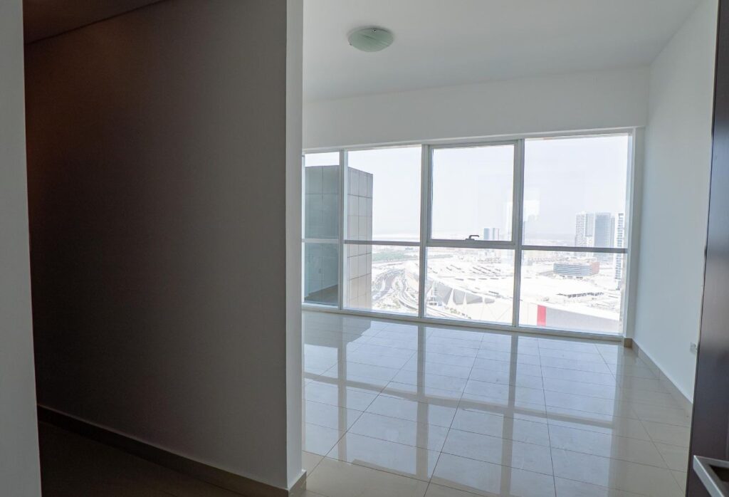 3-bedroom apartment with maid’s and study room for sale in Al Durrah Tower, Marina Square, Al Reem Island Abu Dhabi – waterfront luxury home