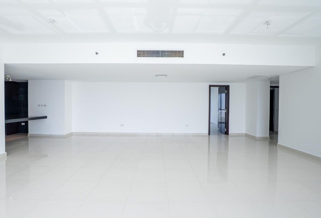 3-bedroom apartment with maid’s and study room for sale in Al Durrah Tower, Marina Square, Al Reem Island Abu Dhabi – waterfront luxury home