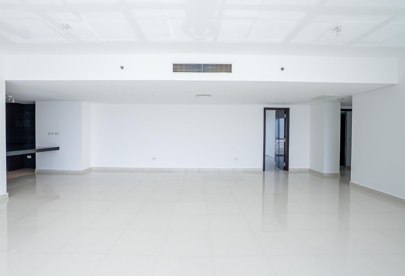 3-bedroom apartment with maid’s and study room for sale in Al Durrah Tower, Marina Square, Al Reem Island Abu Dhabi – waterfront luxury home