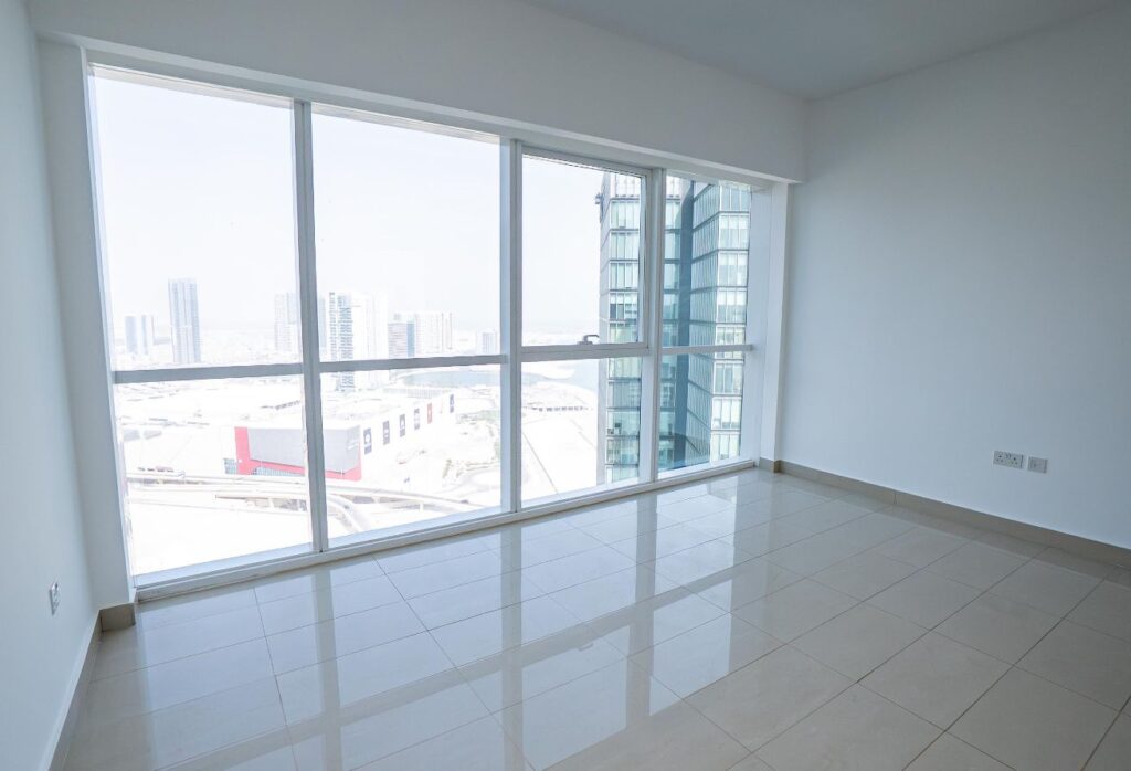 3-bedroom apartment with maid’s and study room for sale in Al Durrah Tower, Marina Square, Al Reem Island Abu Dhabi – waterfront luxury home