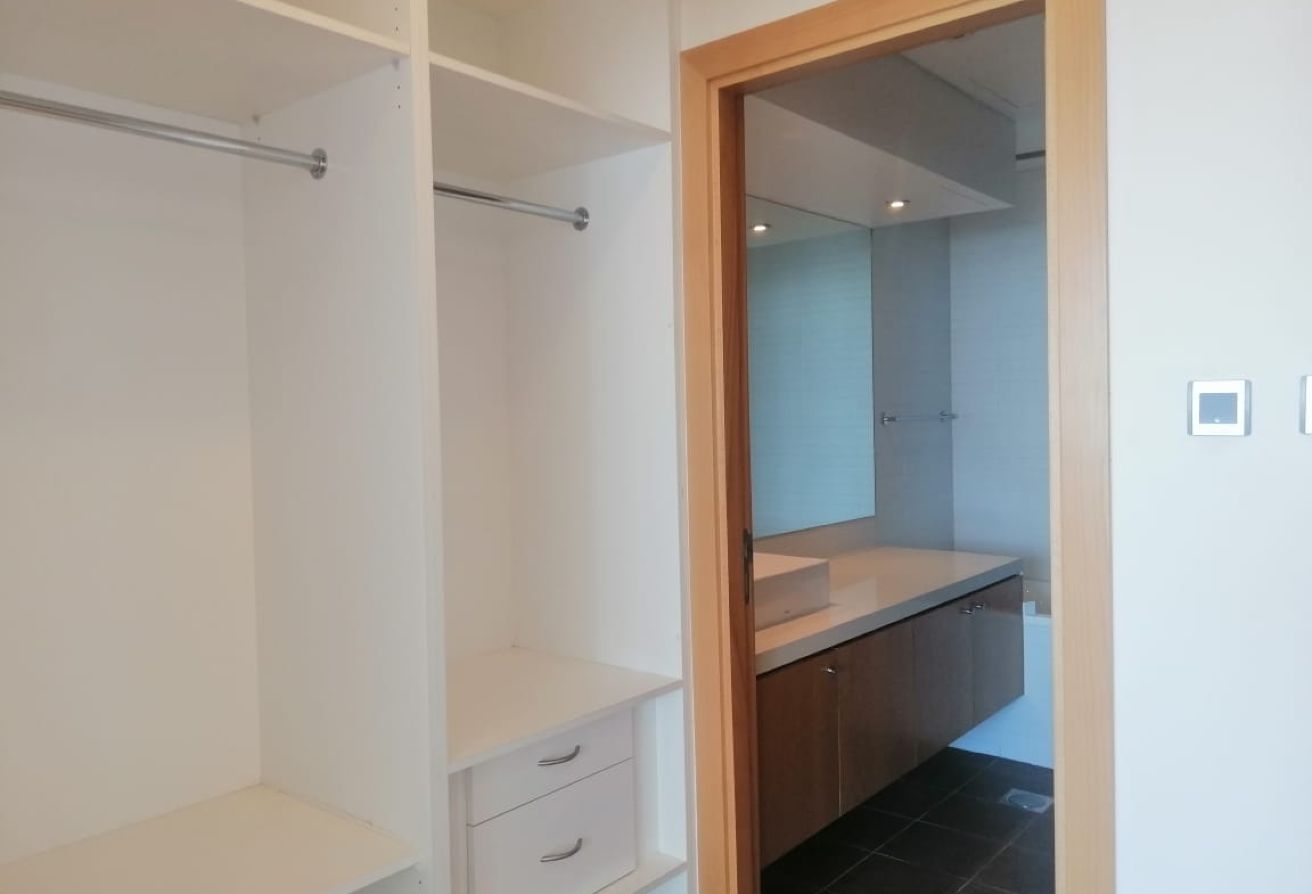 Waterfront 1 bedroom unit for sale in Al Sana 1 Al Raha Beach.