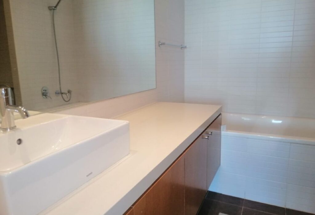 Waterfront 1 bedroom unit for sale in Al Sana 1 Al Raha Beach.