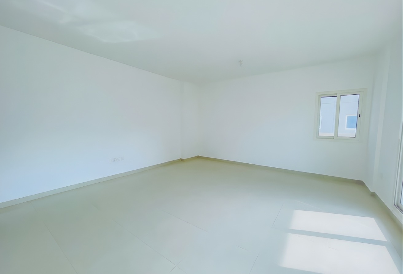 3-bedroom apartment for sale in Tower 18 Al Reef Downtown Abu Dhabi – modern family home with maid’s room and balcony