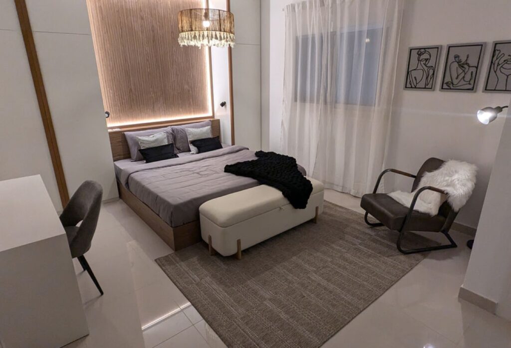 Modern 3-bedroom villa for sale in Manazel Al Reef 2 Al Samha Abu Dhabi.