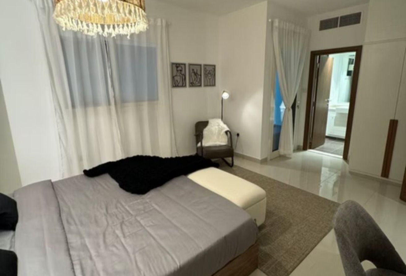 Modern 3-bedroom villa for sale in Manazel Al Reef 2 Al Samha Abu Dhabi.