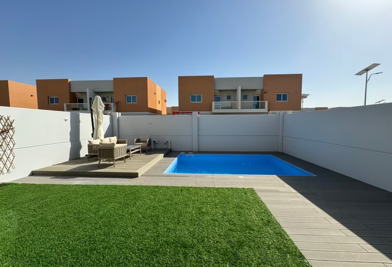 Modern 3-bedroom villa for sale in Manazel Al Reef 2 Al Samha Abu Dhabi.