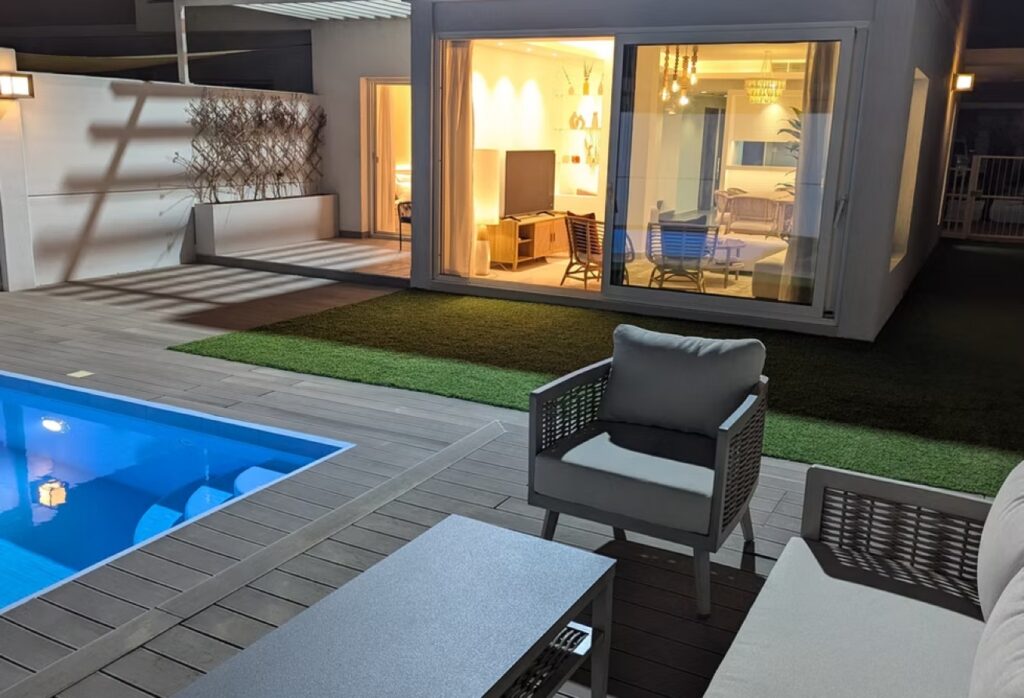 Modern 3-bedroom villa for sale in Manazel Al Reef 2 Al Samha Abu Dhabi.