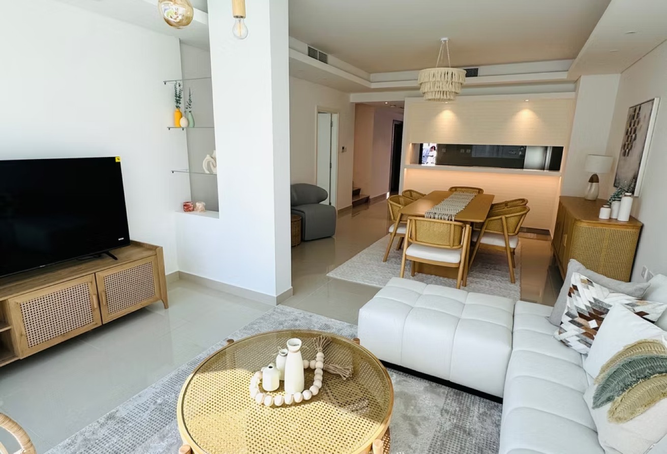 Modern 3-bedroom villa for sale in Manazel Al Reef 2 Al Samha Abu Dhabi.