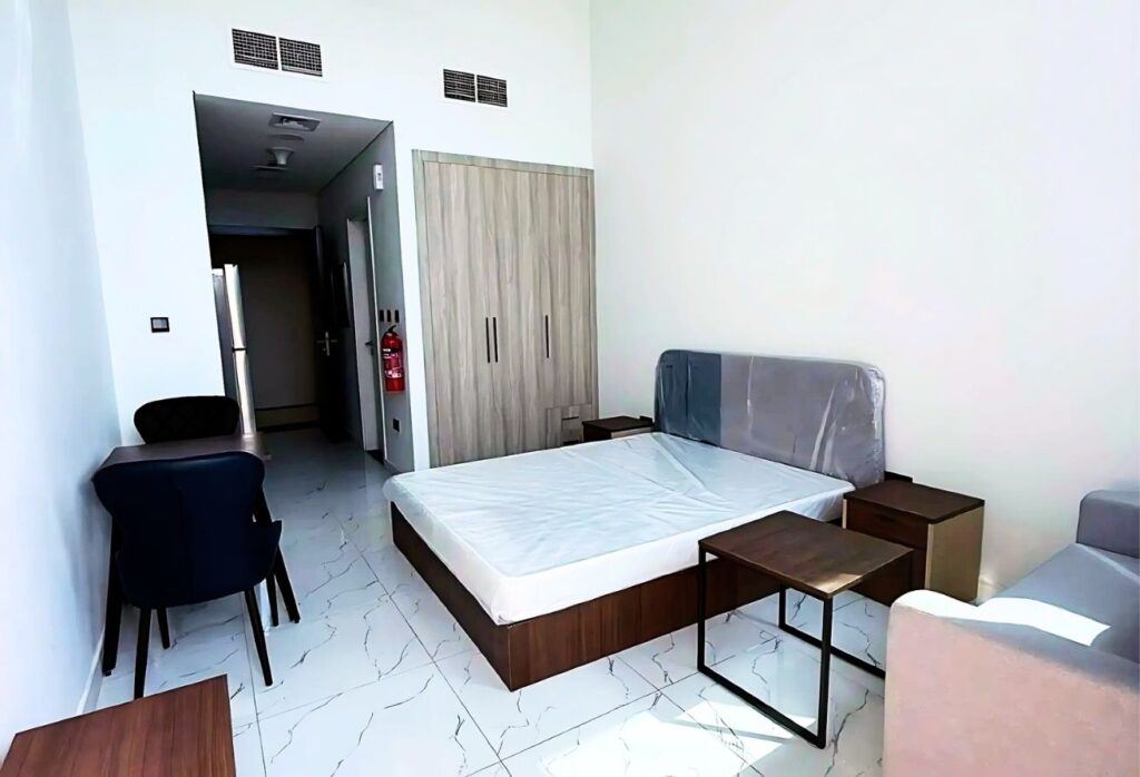 Modern studio apartment for sale in The Gate Masdar City Abu Dhabi.