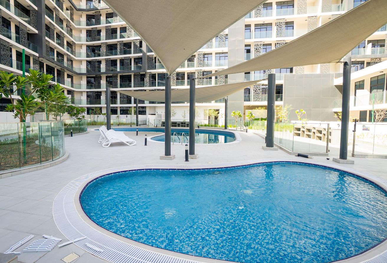 Modern studio apartment for sale in The Gate Masdar City Abu Dhabi.