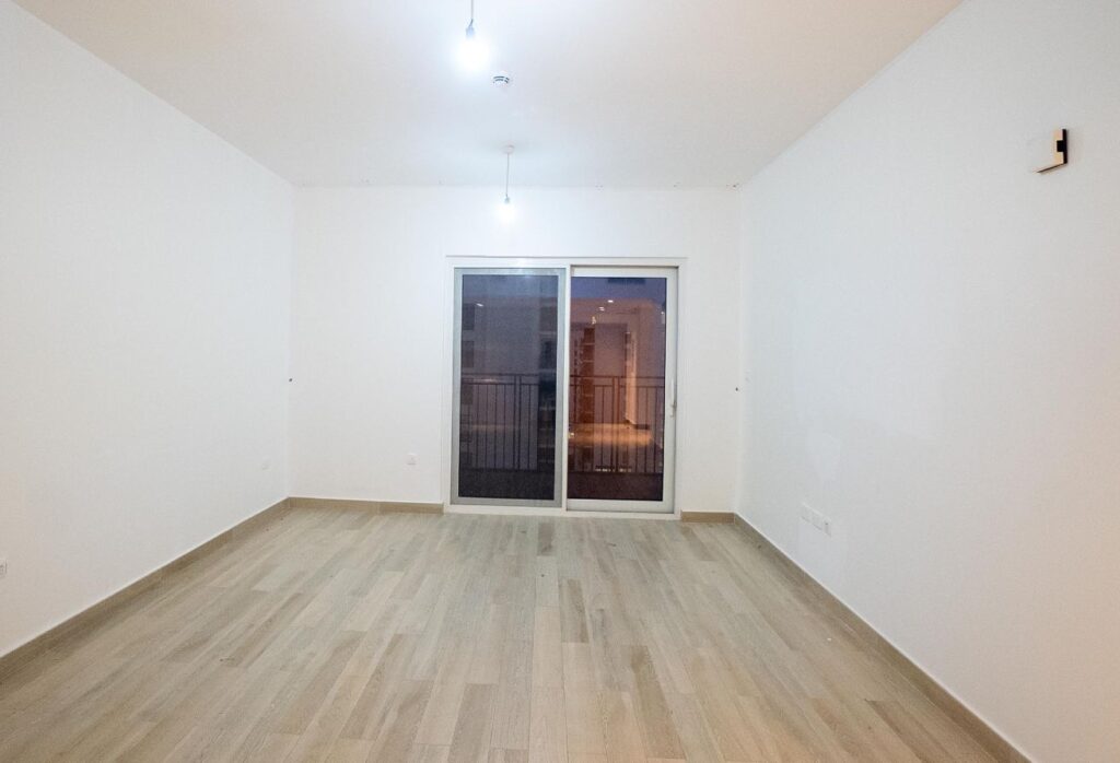 1-bedroom apartment for sale in Water’s Edge Yas Island Abu Dhabi – waterfront Aldar development with balcony view