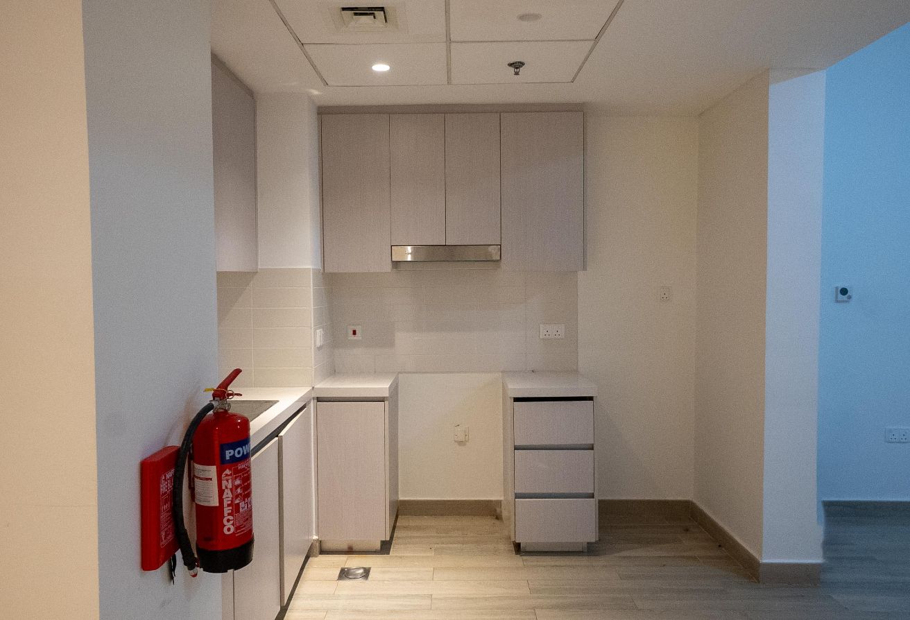 1-bedroom apartment for sale in Water’s Edge Yas Island Abu Dhabi – waterfront Aldar development with balcony view