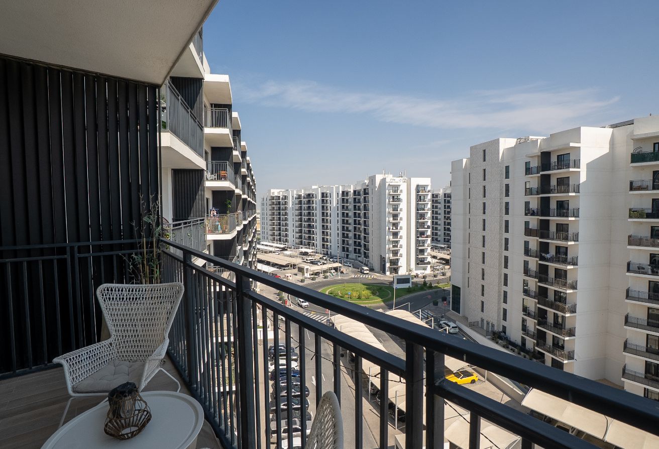 Waterfront 1-bedroom apartment for sale in Waters Edge Yas Island Abu Dhabi.