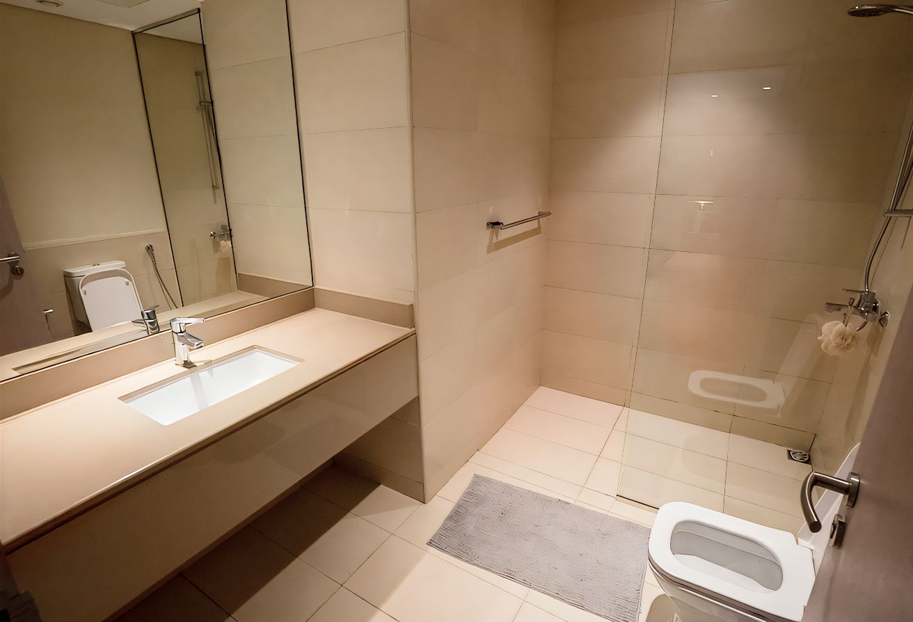 Waterfront 1-bedroom apartment for sale in Waters Edge Yas Island Abu Dhabi.