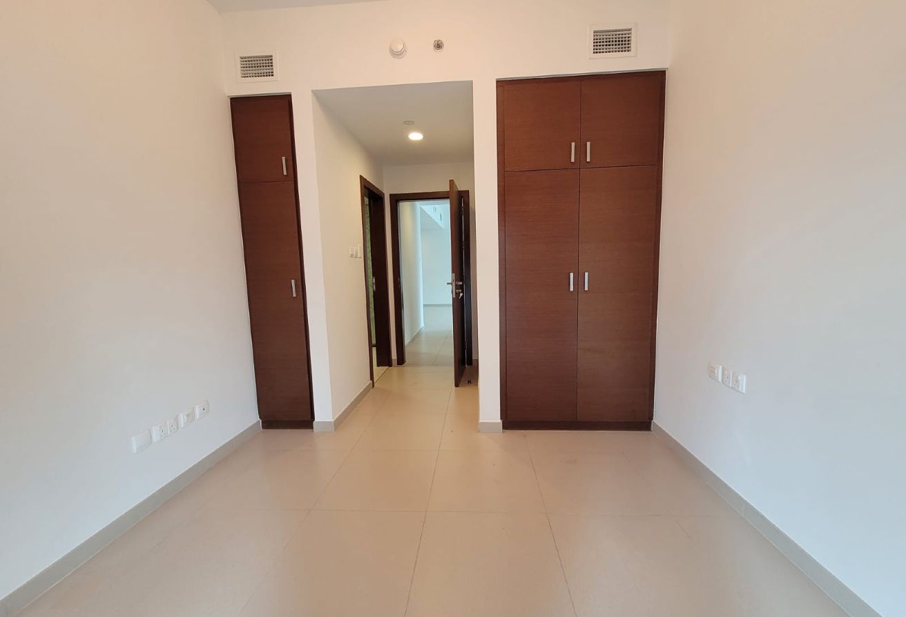 Modern 2-bedroom apartment in Gate Tower 1 Al Reem Island Abu Dhabi.