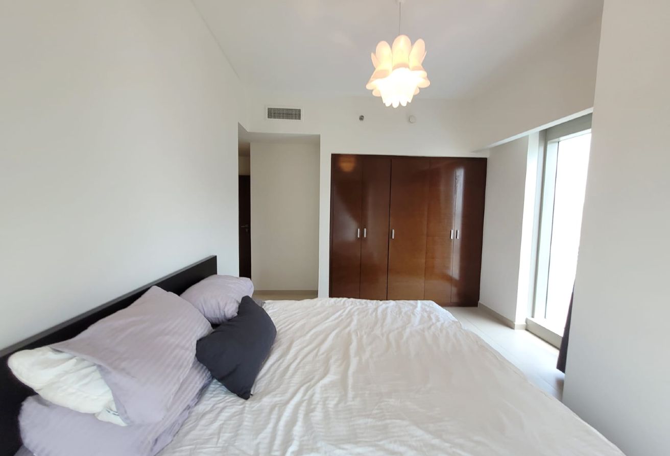 Modern 2-bedroom apartment in Gate Tower 1 Al Reem Island Abu Dhabi.