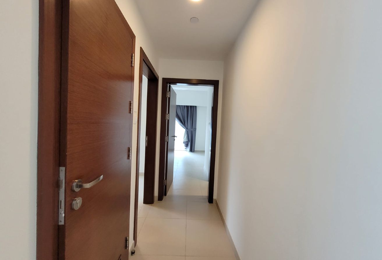 Modern 2-bedroom apartment in Gate Tower 1 Al Reem Island Abu Dhabi.