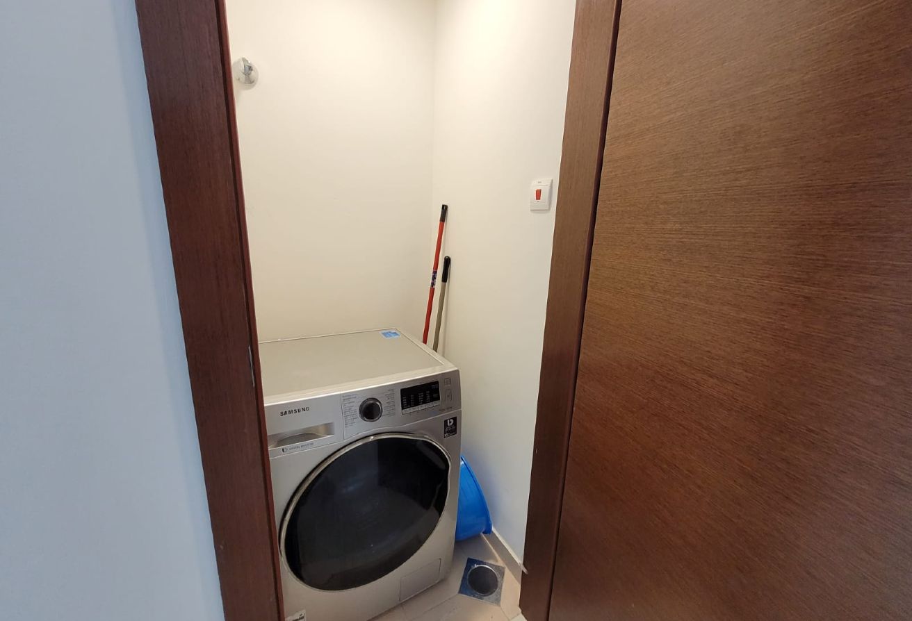 Modern 2-bedroom apartment in Gate Tower 1 Al Reem Island Abu Dhabi.