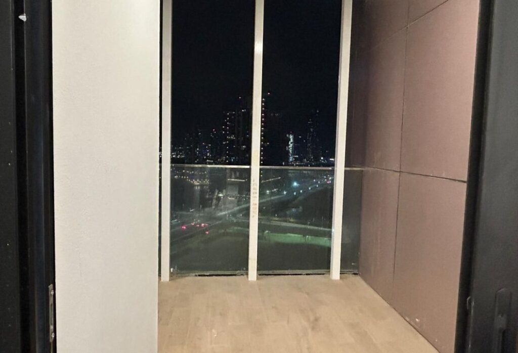 High floor fully furnished junior one bedroom apartment with canal view in Al Maryah Vista, Al Maryah Island.