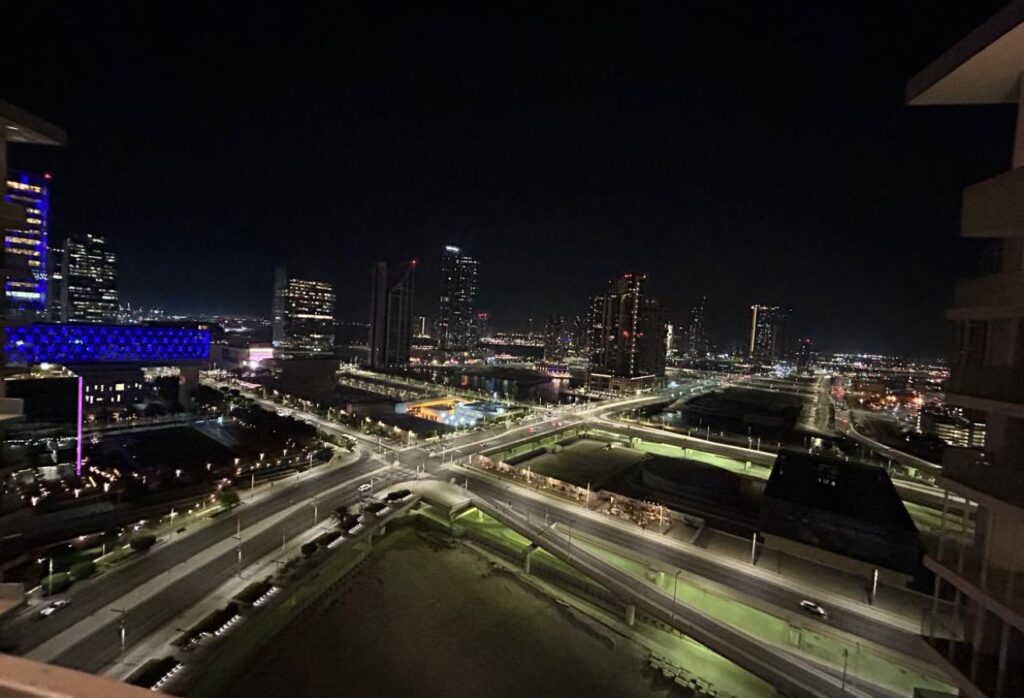 High floor fully furnished junior one bedroom apartment with canal view in Al Maryah Vista, Al Maryah Island.