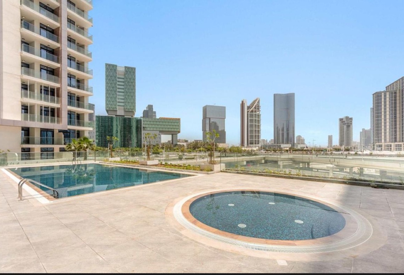 High floor fully furnished junior one bedroom apartment with canal view in Al Maryah Vista, Al Maryah Island.