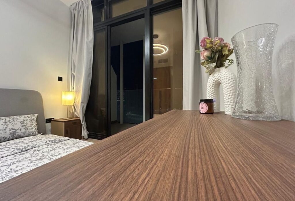 High floor fully furnished junior one bedroom apartment with canal view in Al Maryah Vista, Al Maryah Island.