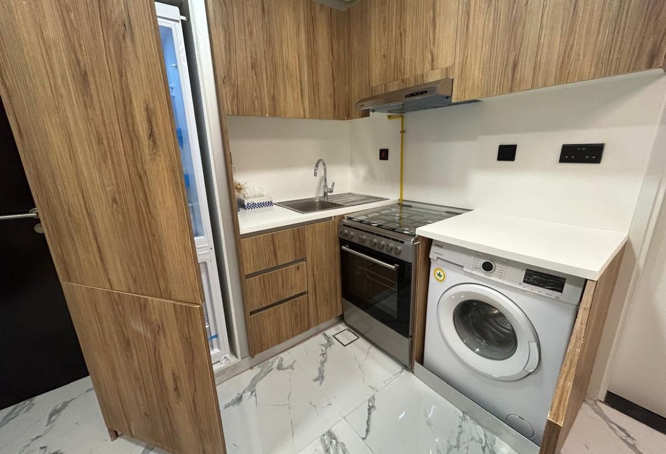 High floor fully furnished junior one bedroom apartment with canal view in Al Maryah Vista, Al Maryah Island.