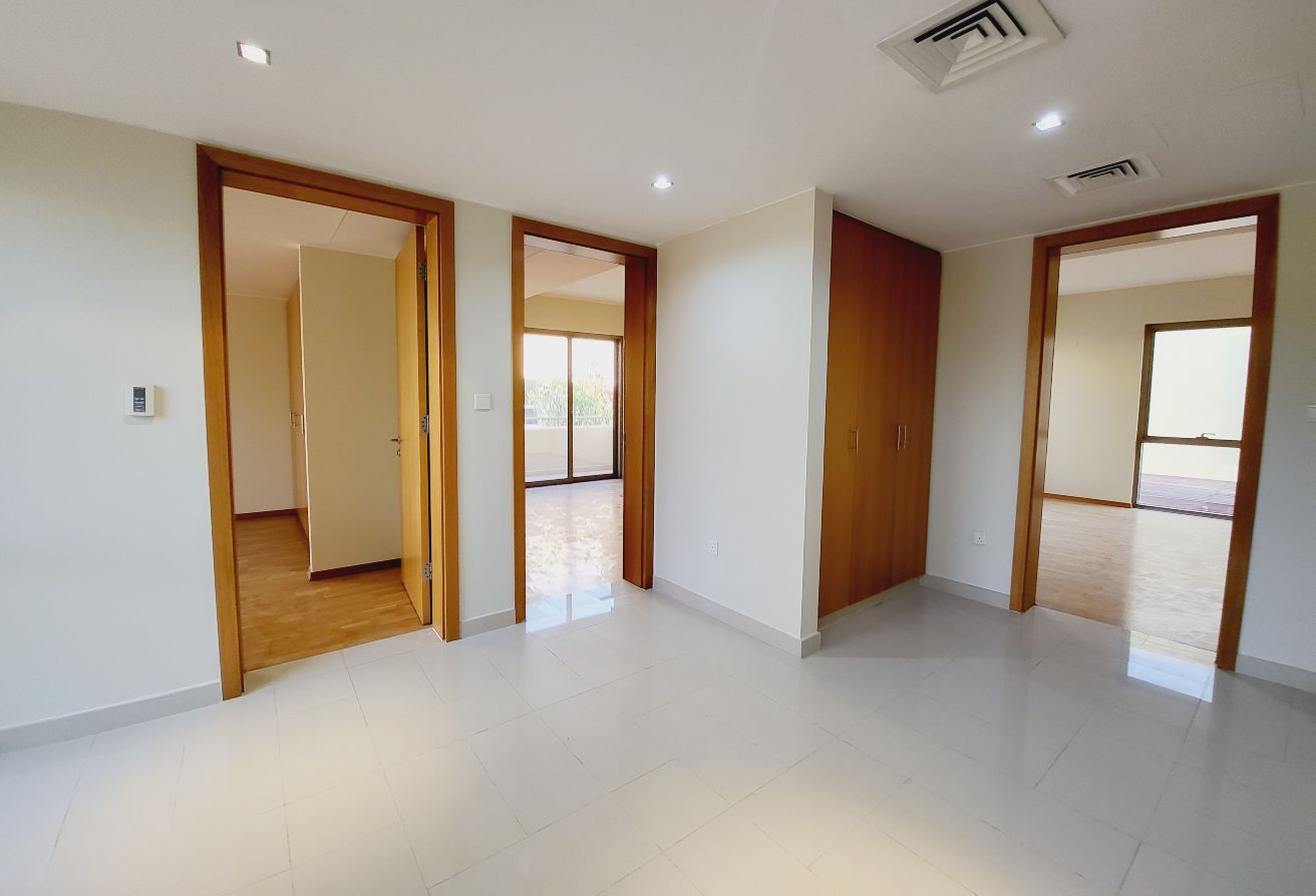 4-bedroom corner villa with private pool in Sidra, Al Raha Gardens