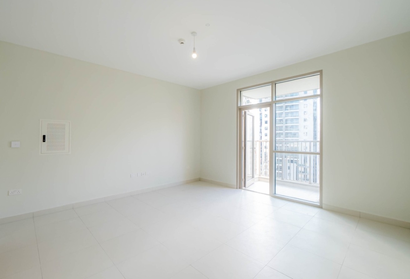 Studio apartment with balcony for sale in Reflection Tower B, Shams Abu Dhabi, Al Reem Island.