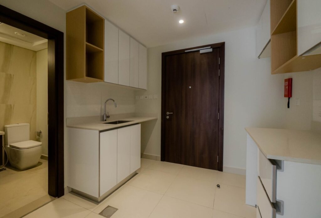 Studio apartment with balcony for sale in Reflection Tower B, Shams Abu Dhabi, Al Reem Island.