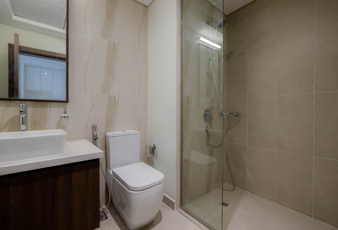 Studio apartment with balcony for sale in Reflection Tower B, Shams Abu Dhabi, Al Reem Island.