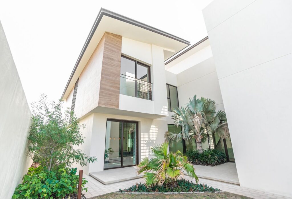 Luxury 4 bedroom family villa Saadiyat Island Al Ghaf community