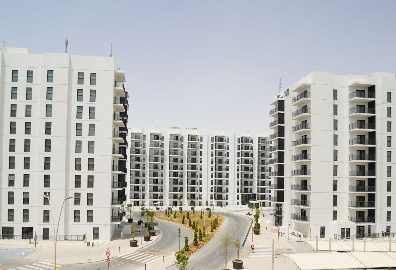 Corner 2 bedroom apartment with full canal view in Waters Edge, Yas Island.