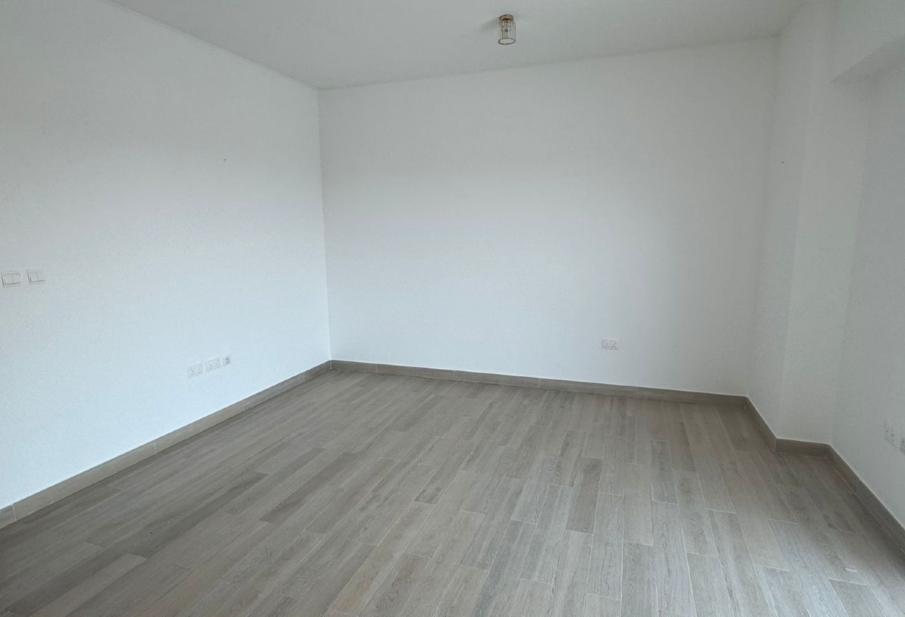 Corner 2 bedroom apartment with full canal view in Waters Edge, Yas Island.