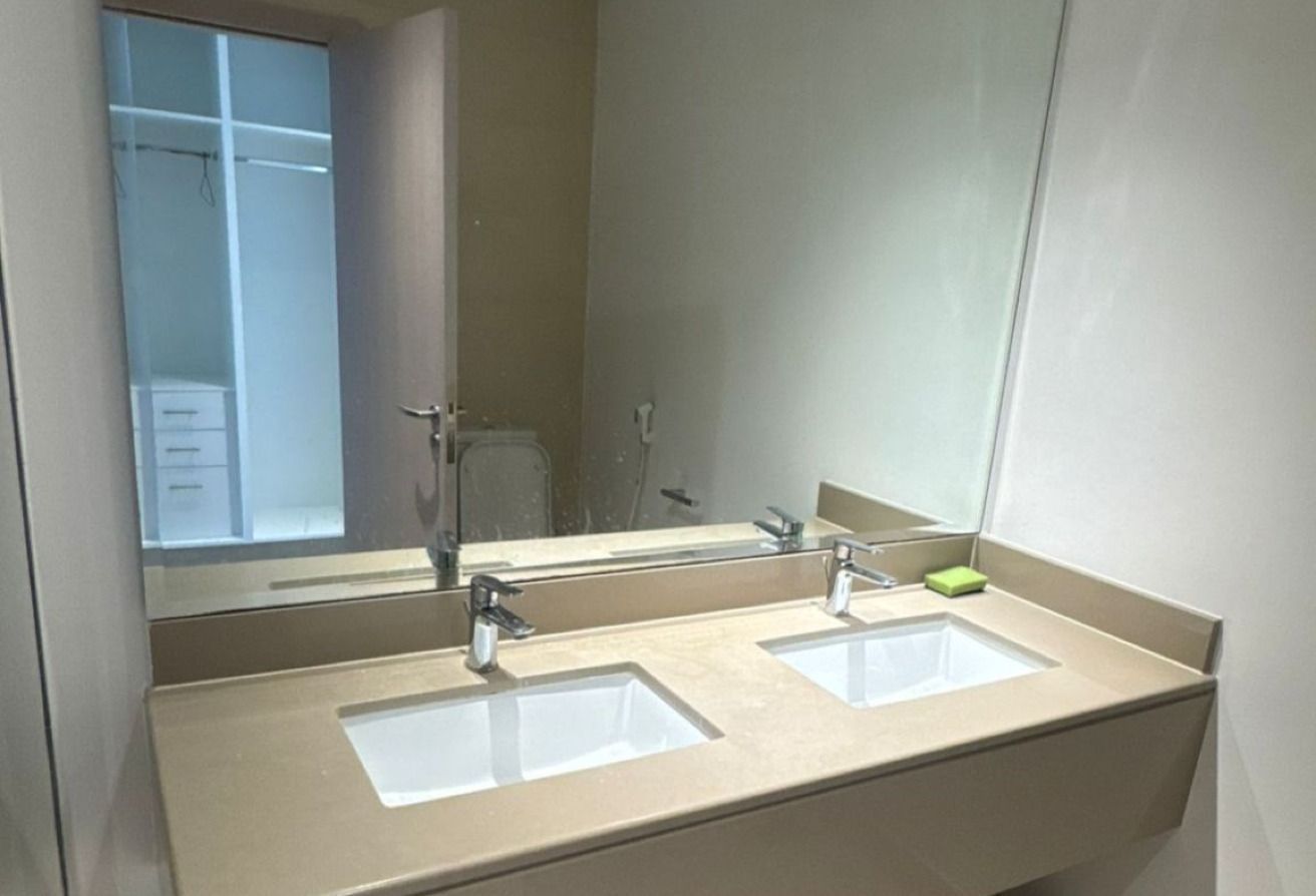 Corner 2 bedroom apartment with full canal view in Waters Edge, Yas Island.