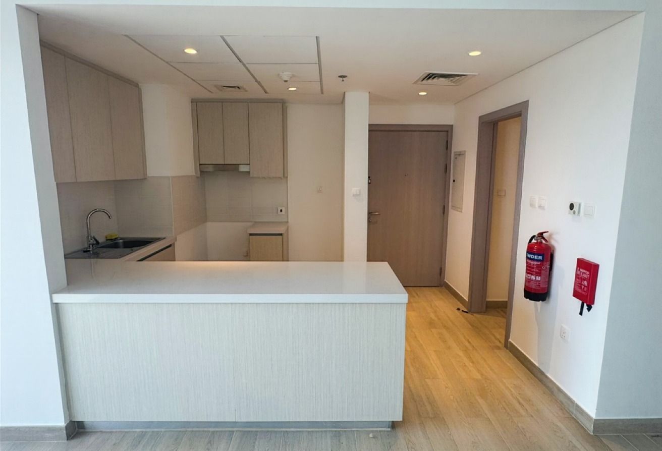 Corner 2 bedroom apartment with full canal view in Waters Edge, Yas Island.