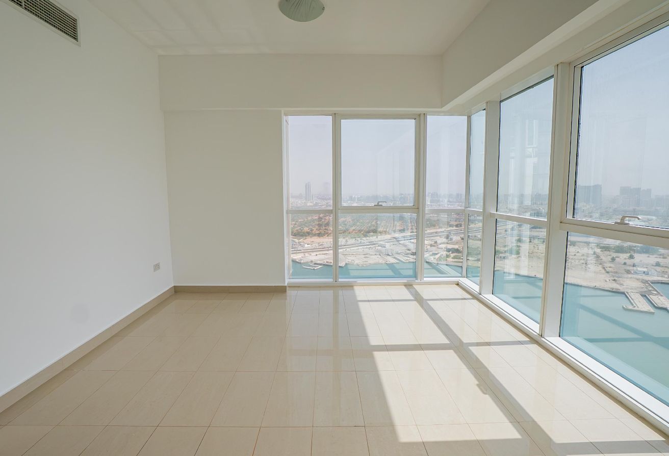 Marina Square 3 bedroom apartment with maid room and marina view