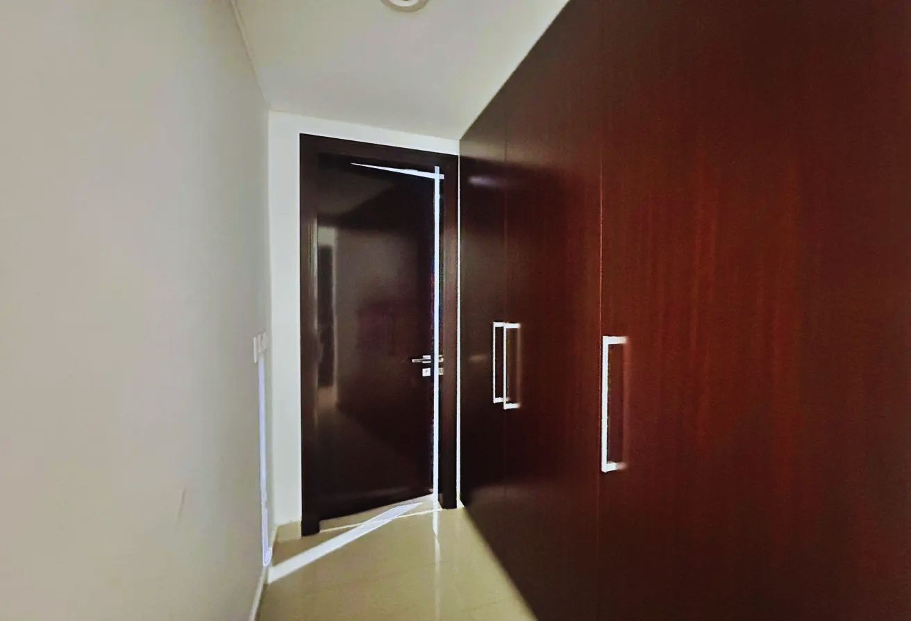 4 bedroom marina view apartment in Al Durrah Tower Marina Square