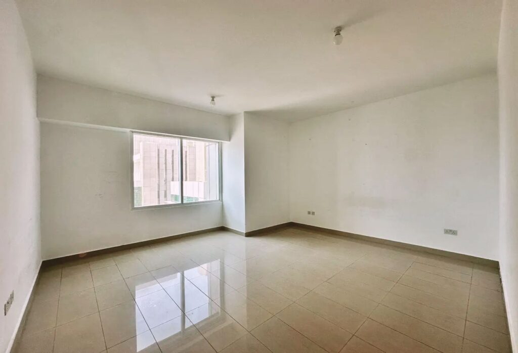 4 bedroom marina view apartment in Al Durrah Tower Marina Square
