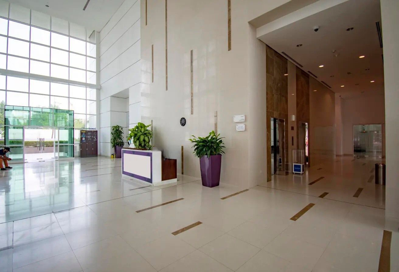 4 bedroom marina view apartment in Al Durrah Tower Marina Square