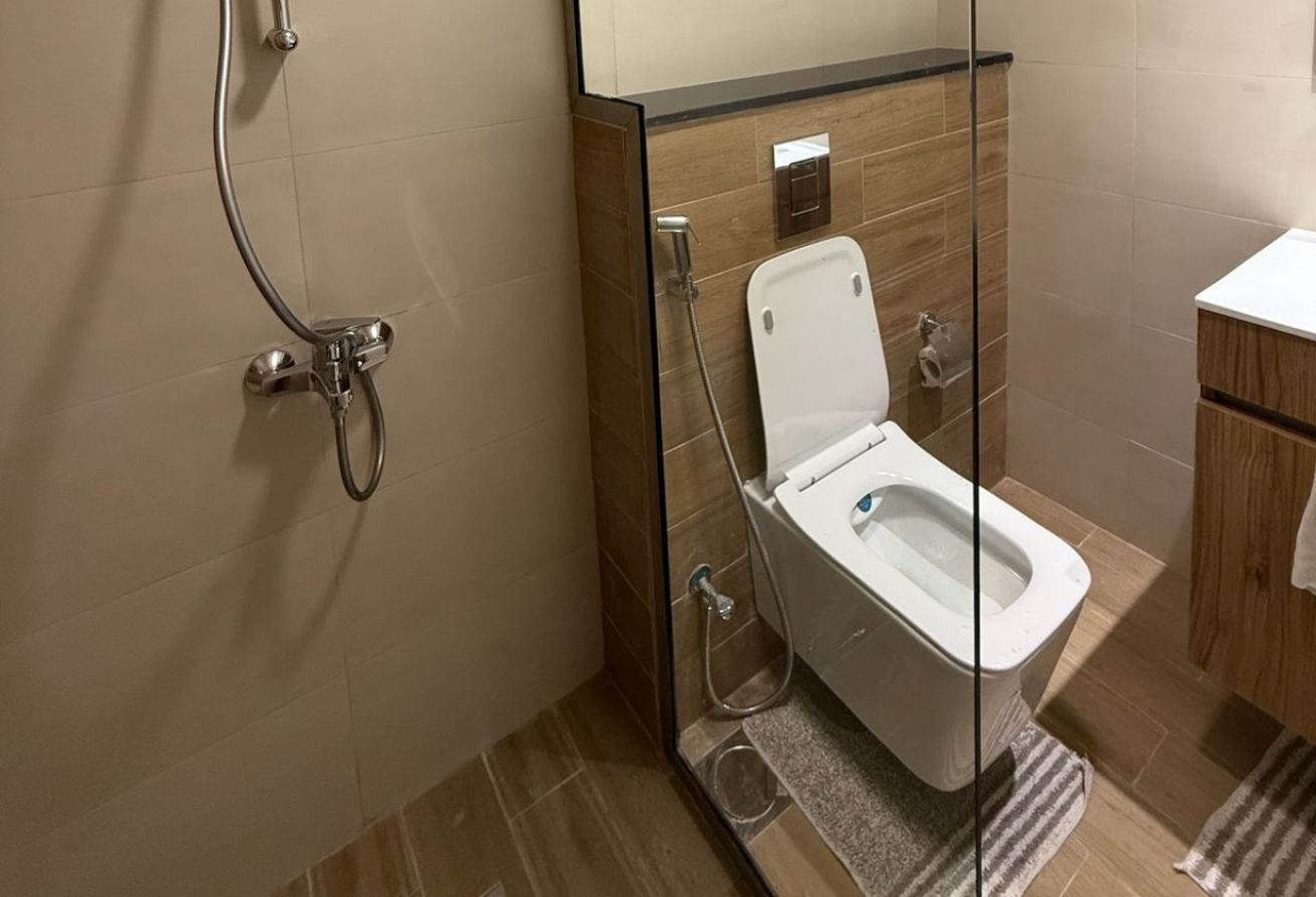 Junior 1 bedroom canal view apartment in Al Maryah Vista