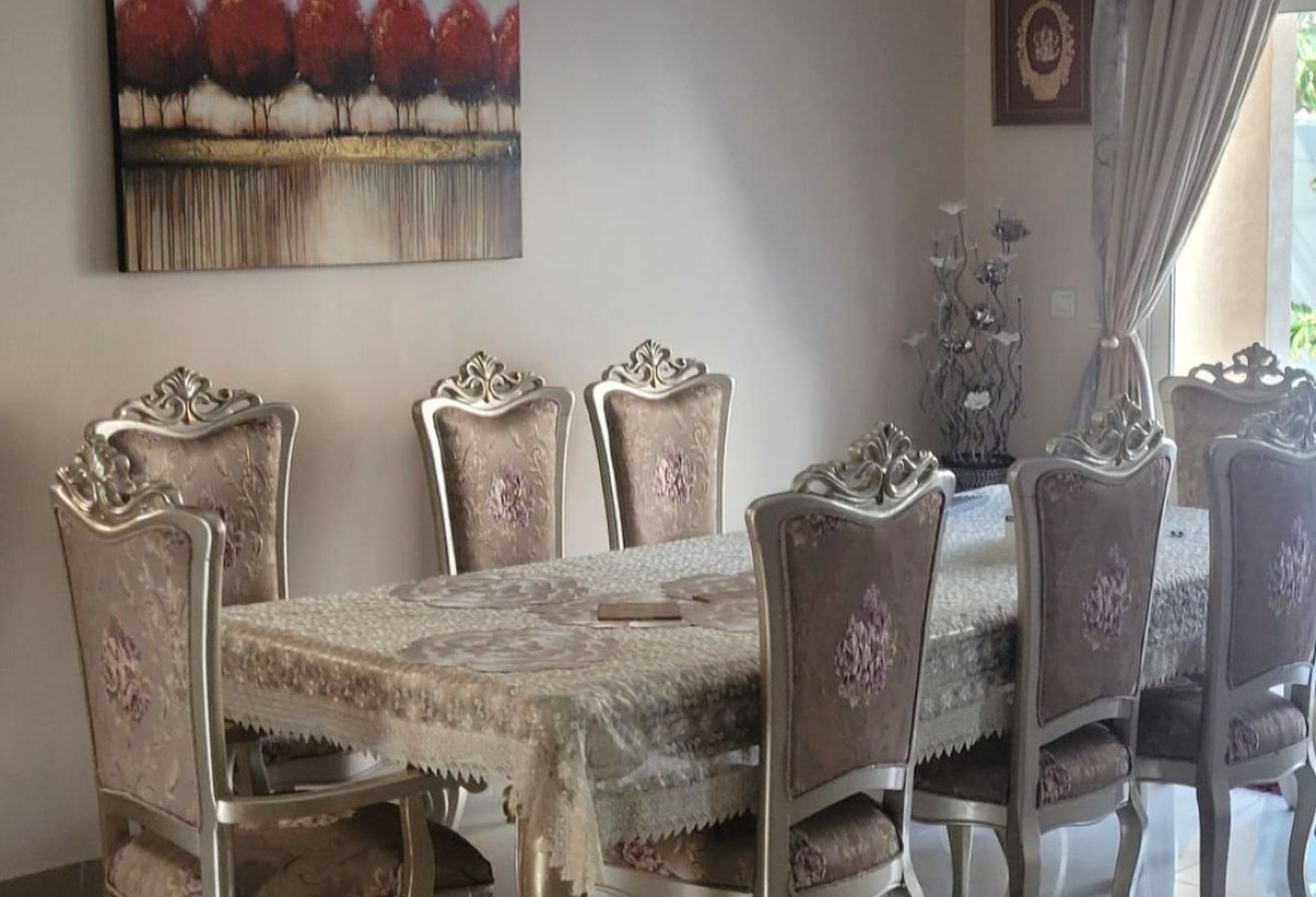 Al Reef Villas 5 bedroom villa private pool Mediterranean Abu Dhabi