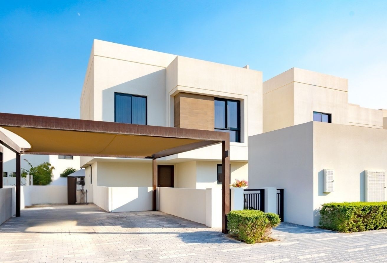 Fully furnished 4 bedroom villa for sale in Noya Luma Yas Island